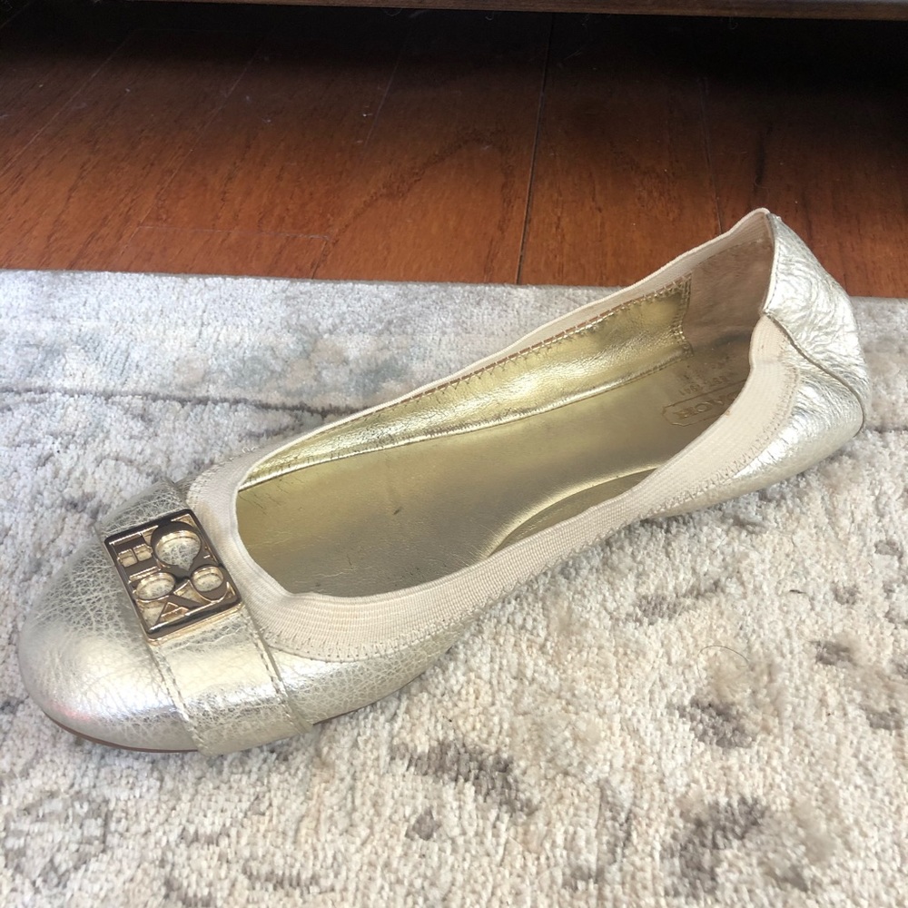 Coach Shimmer Flats So pretty